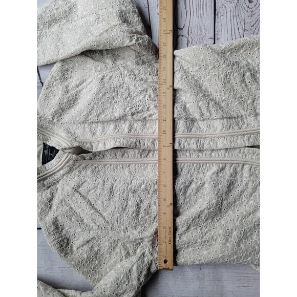 willi smith style #W55233 Flower Embroidered Cream Jacket Size S. - Picture 8 of 10